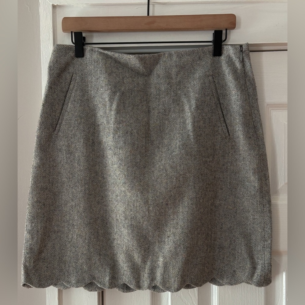 Talbots Gray Herringbone Wool Blend Mini Skirt Size 10P EUC Like New‎